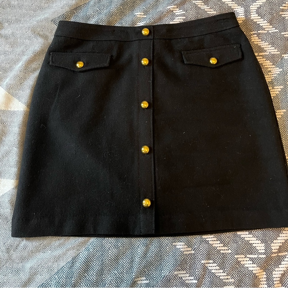 Loft mini skirt. Black. Size 10